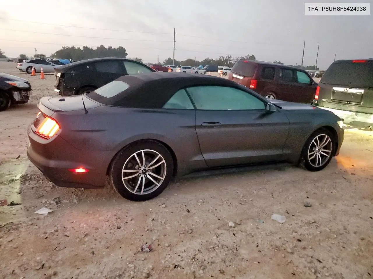 1FATP8UH8F5424938 2015 Ford Mustang