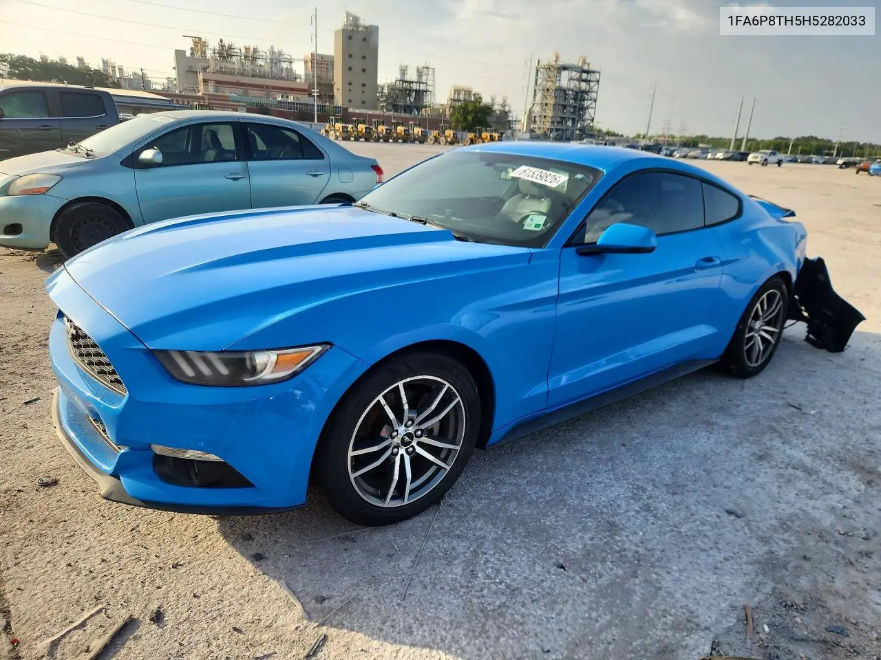 2017 Ford Mustang VIN: 1FA6P8TH5H5282033 Lot: 61539826
