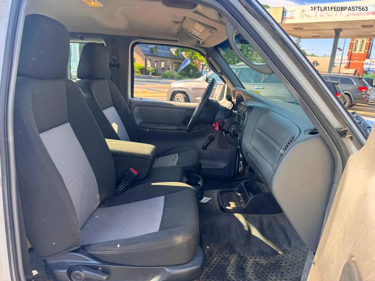 2011 Ford Ranger Super Cab VIN: 1FTLR1FE0BPA57563 Lot: 61820806