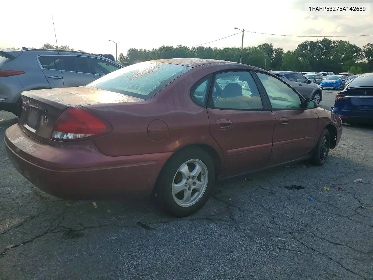 2005 Ford Taurus Se VIN: 1FAFP53275A142689 Lot: 61840826