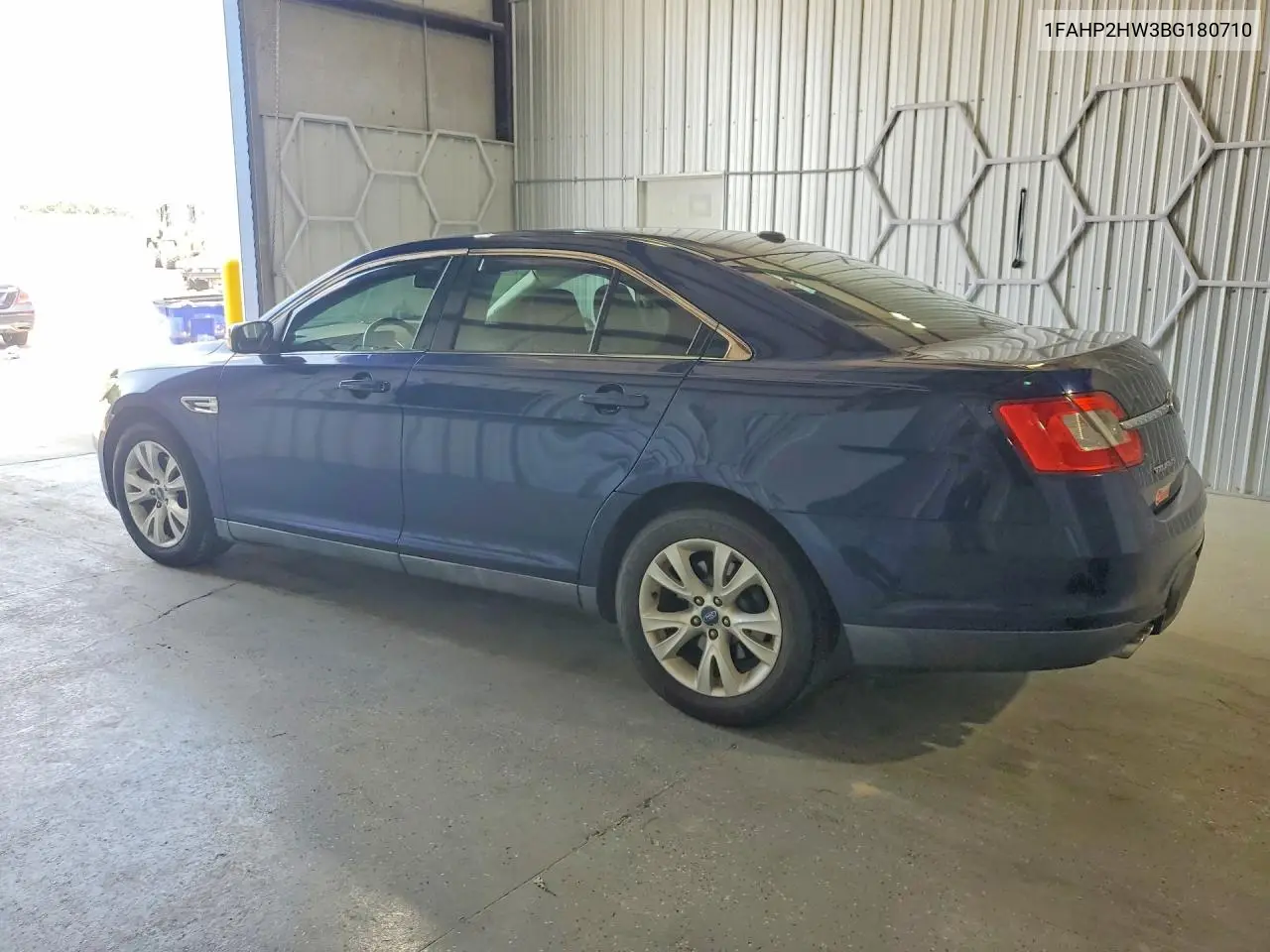 2011 Ford Taurus Sel VIN: 1FAHP2HW3BG180710 Lot: 59829136