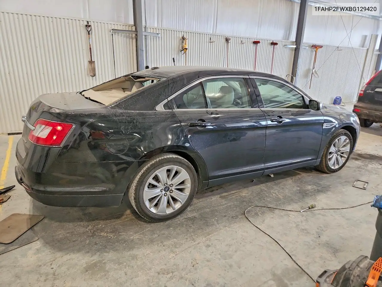 2011 Ford Taurus Limited VIN: 1FAHP2FWXBG129420 Lot: 61175116