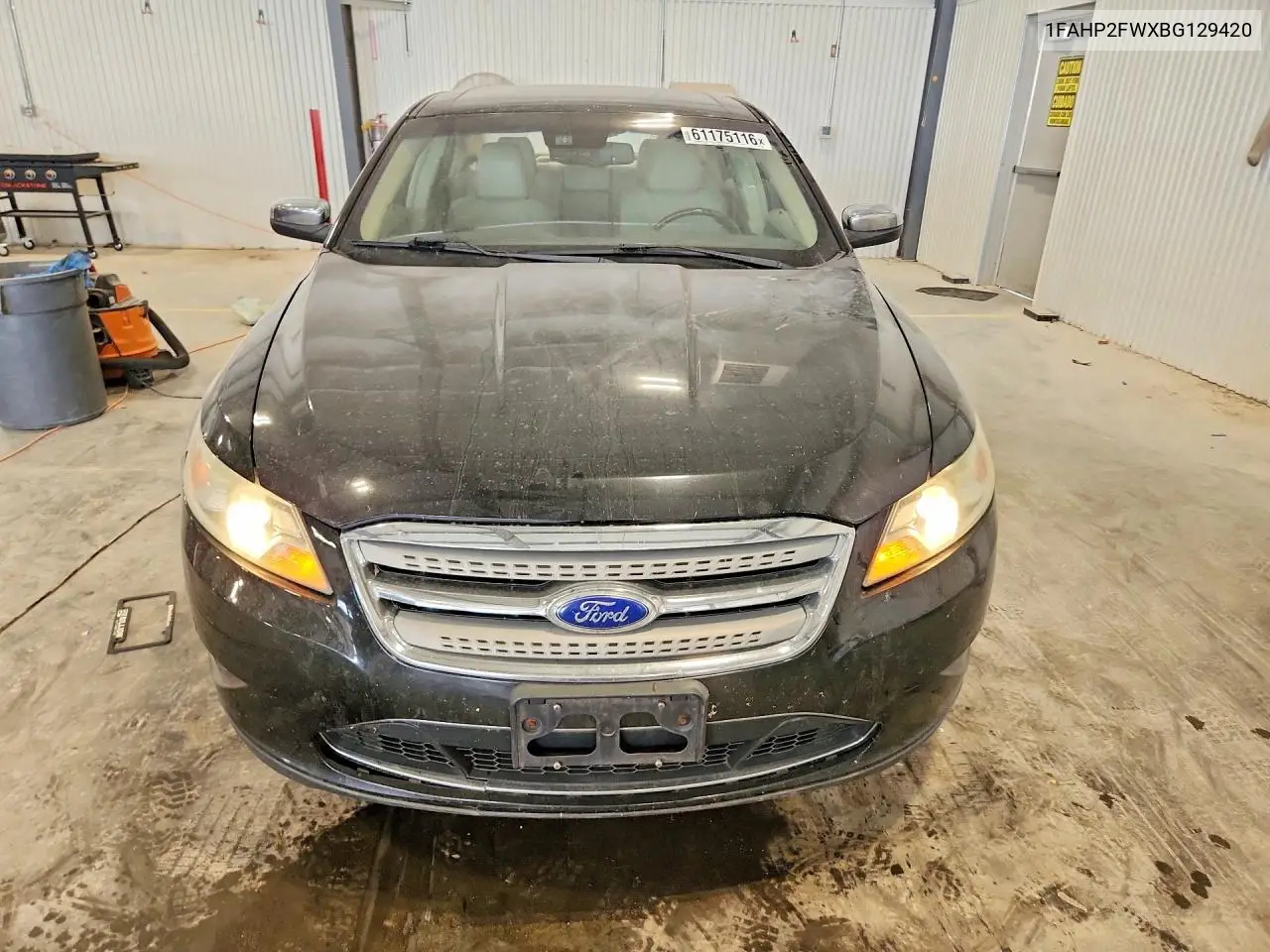 2011 Ford Taurus Limited VIN: 1FAHP2FWXBG129420 Lot: 61175116