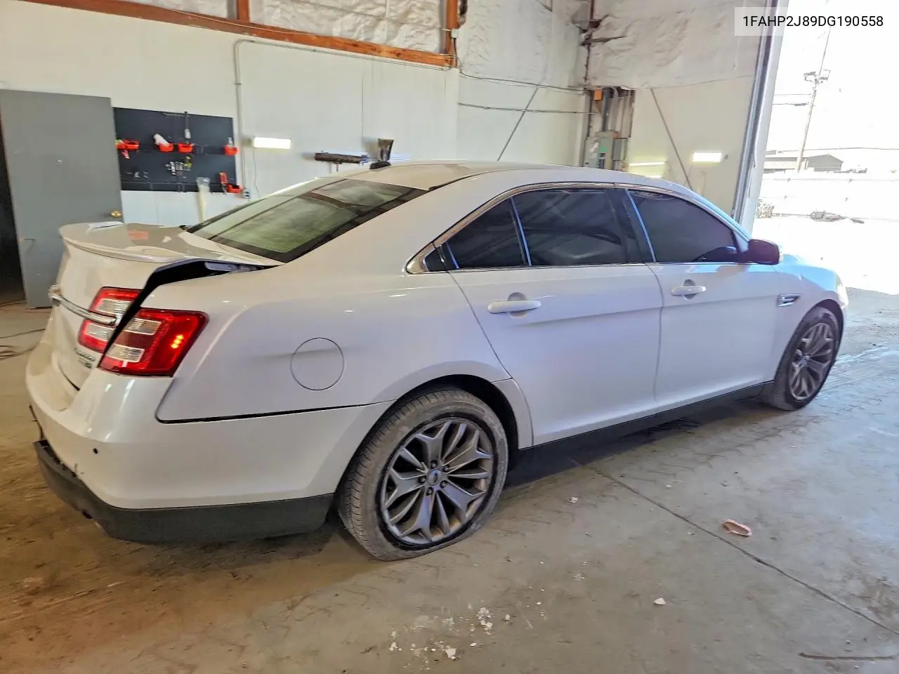 2013 Ford Taurus Limited VIN: 1FAHP2J89DG190558 Lot: 61138156