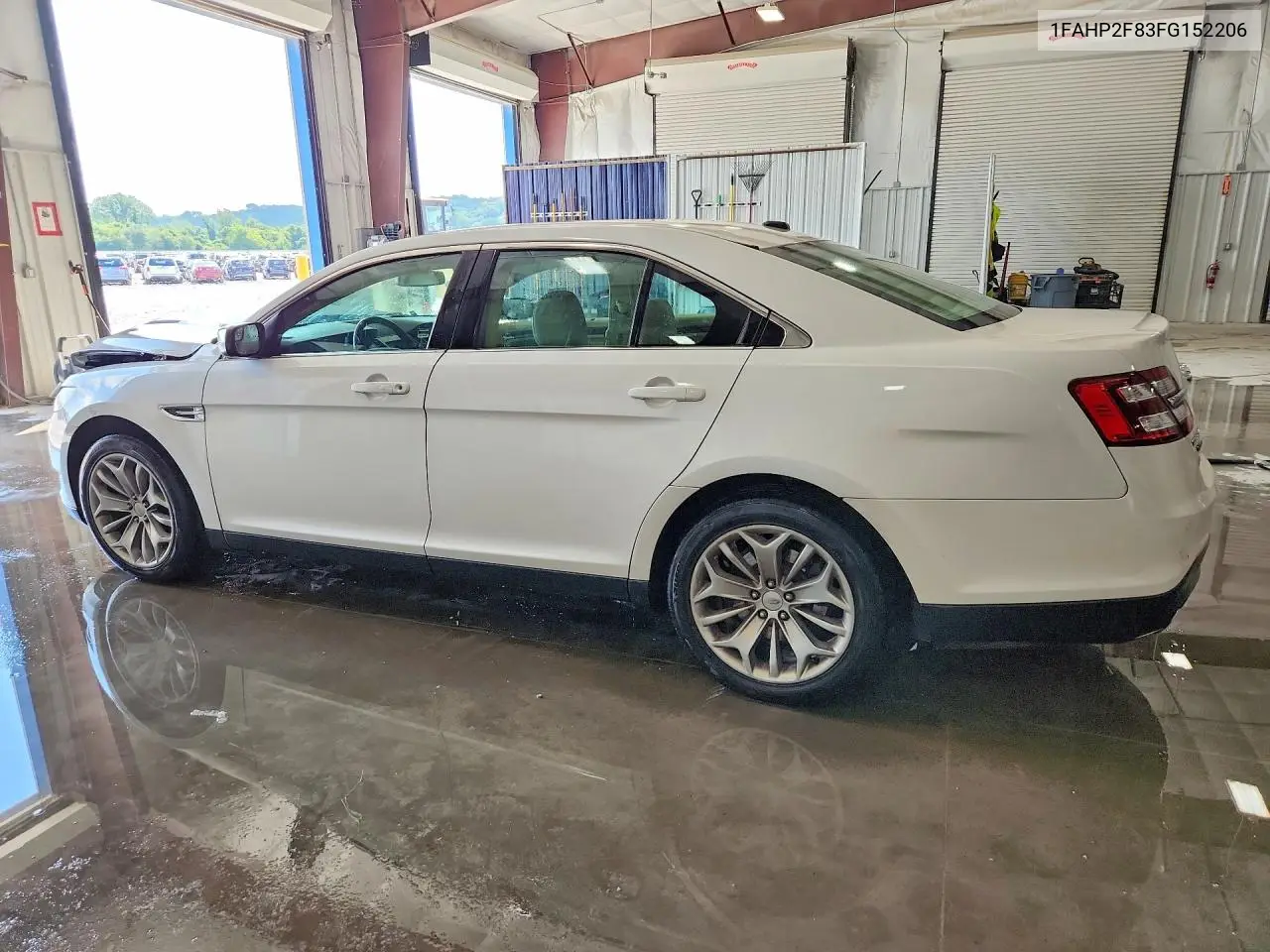 2015 Ford Taurus Limited VIN: 1FAHP2F83FG152206 Lot: 61120936