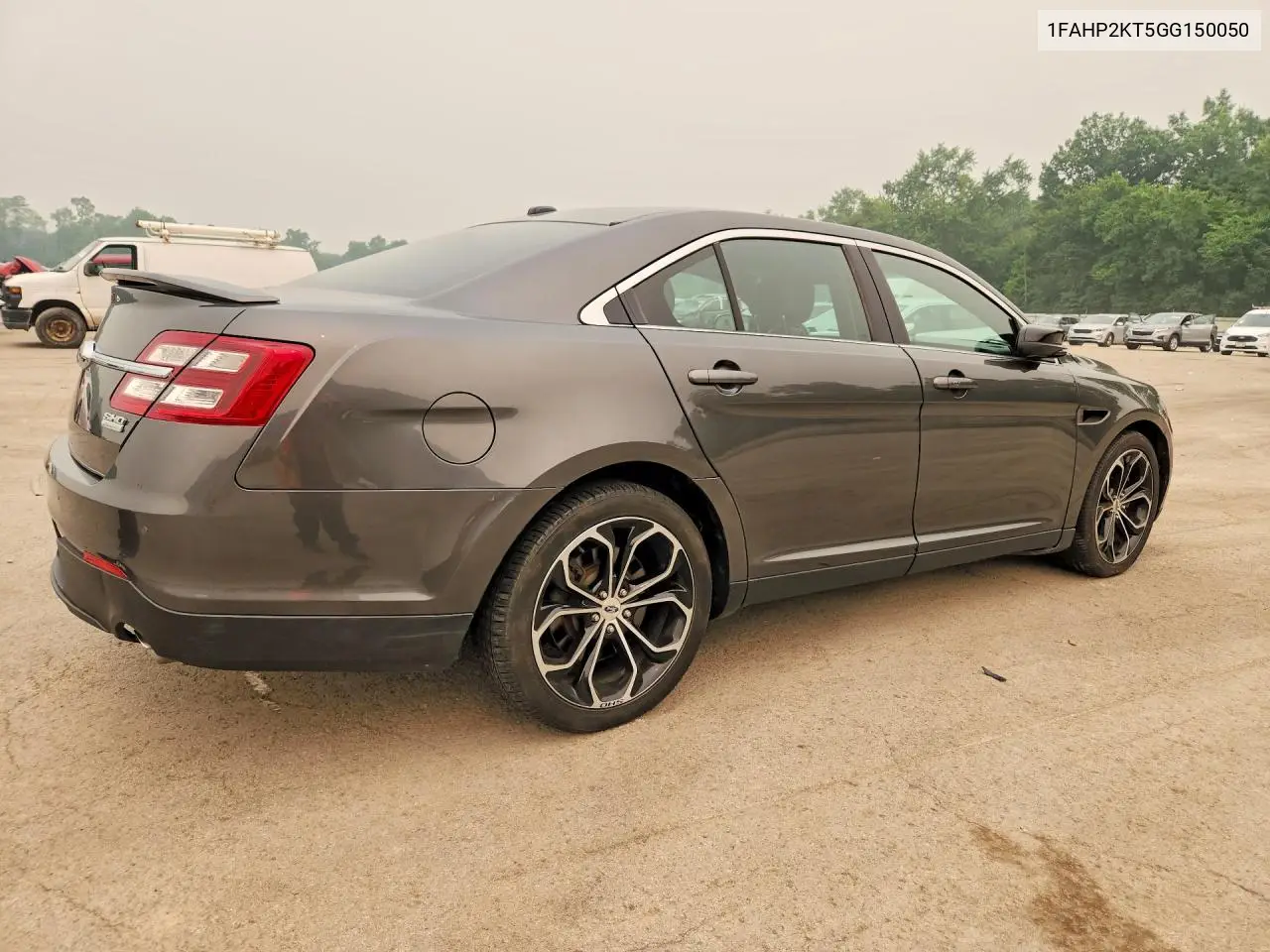 2016 Ford Taurus Sho VIN: 1FAHP2KT5GG150050 Lot: 61209256