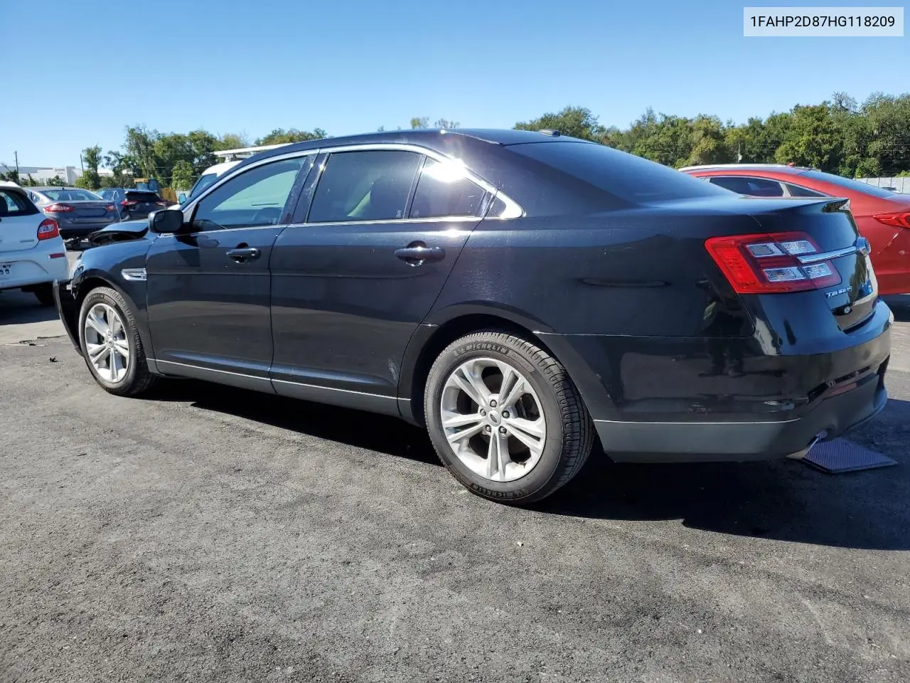 1FAHP2D87HG118209 2017 Ford Taurus Se