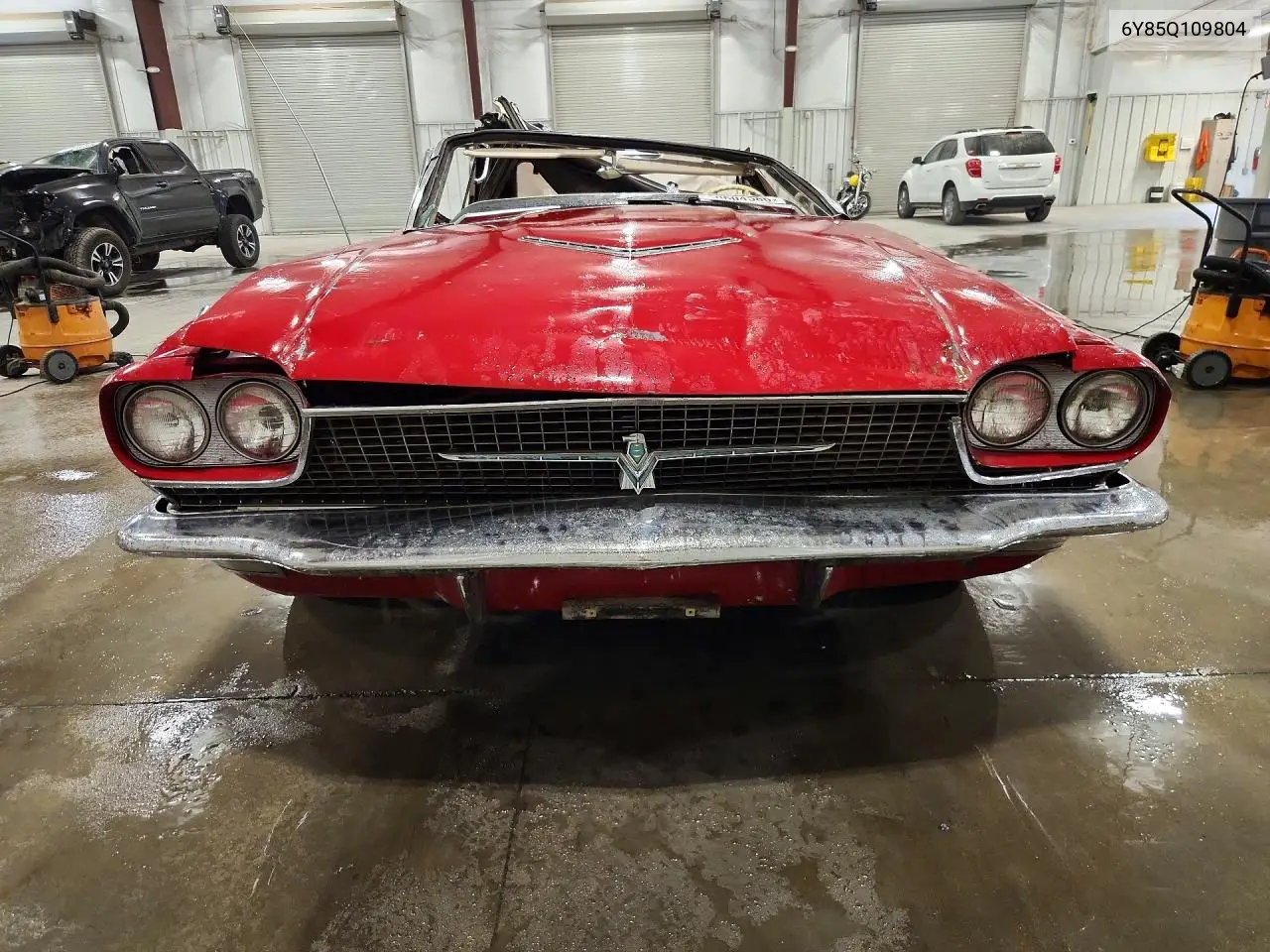 1966 Ford T Bird VIN: 6Y85Q109804 Lot: 60604586