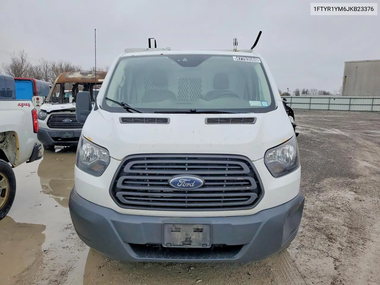 2018 Ford Transit 250 Utility / Service Van VIN: 1FTYR1YM6JKB23376 Lot: 47703586