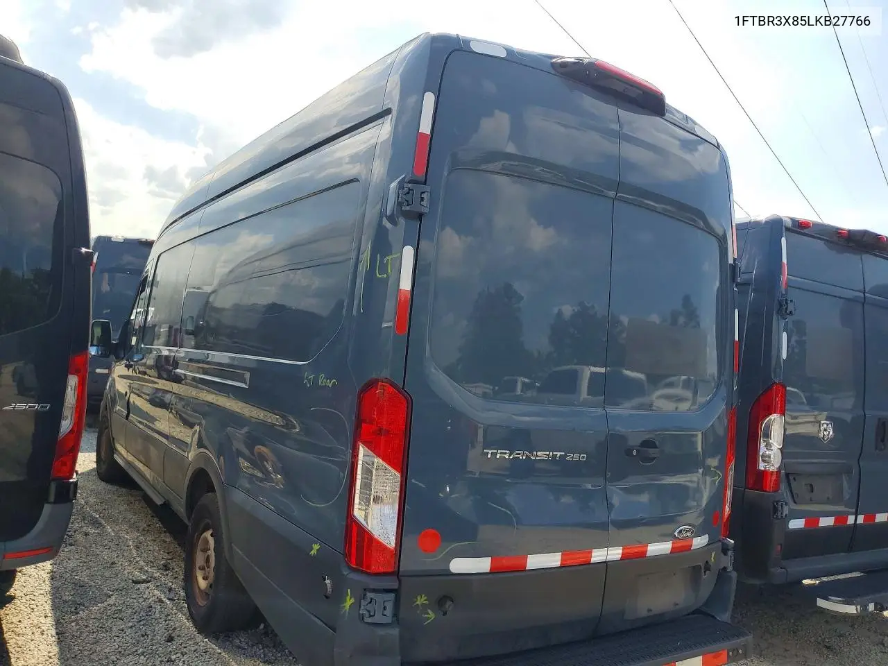 2020 Ford Transit 250 Delivery Van VIN: 1FTBR3X85LKB27766 Lot: 57274136