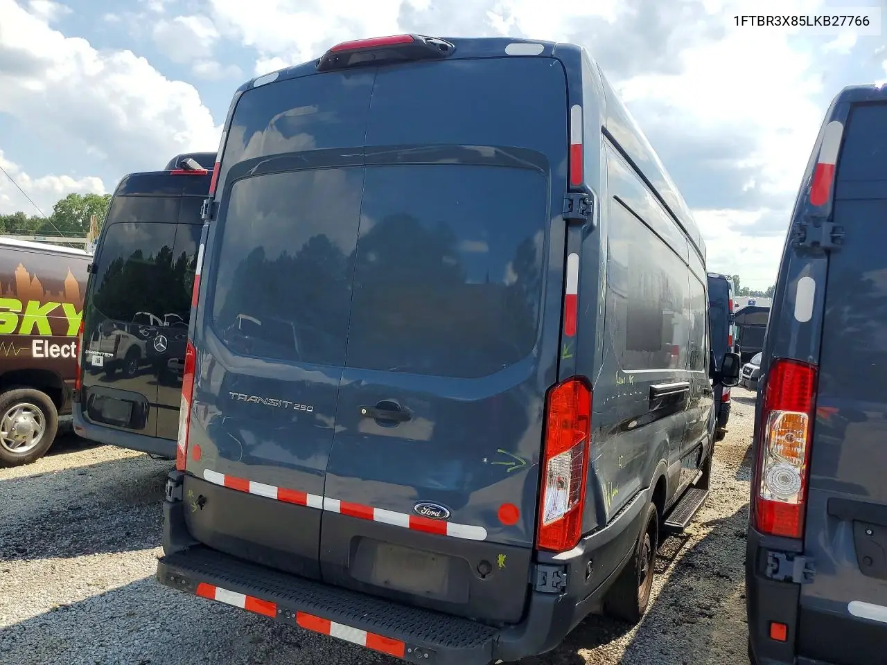 2020 Ford Transit 250 Delivery Van VIN: 1FTBR3X85LKB27766 Lot: 57274136