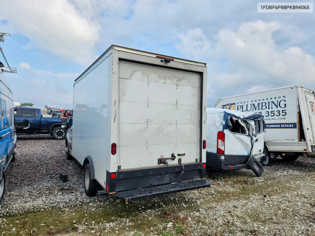 2023 Ford Transit Box Truck VIN: 1FDBF6P88PKB94065 Lot: 58947436