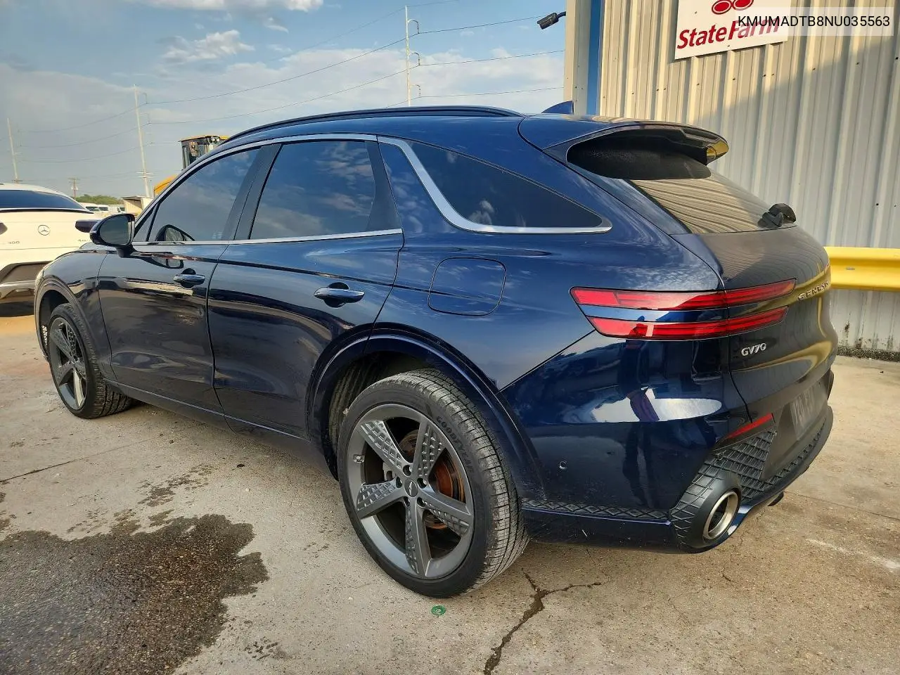 2022 Genesis Gv70 2.5T Standard VIN: KMUMADTB8NU035563 Lot: 58796616