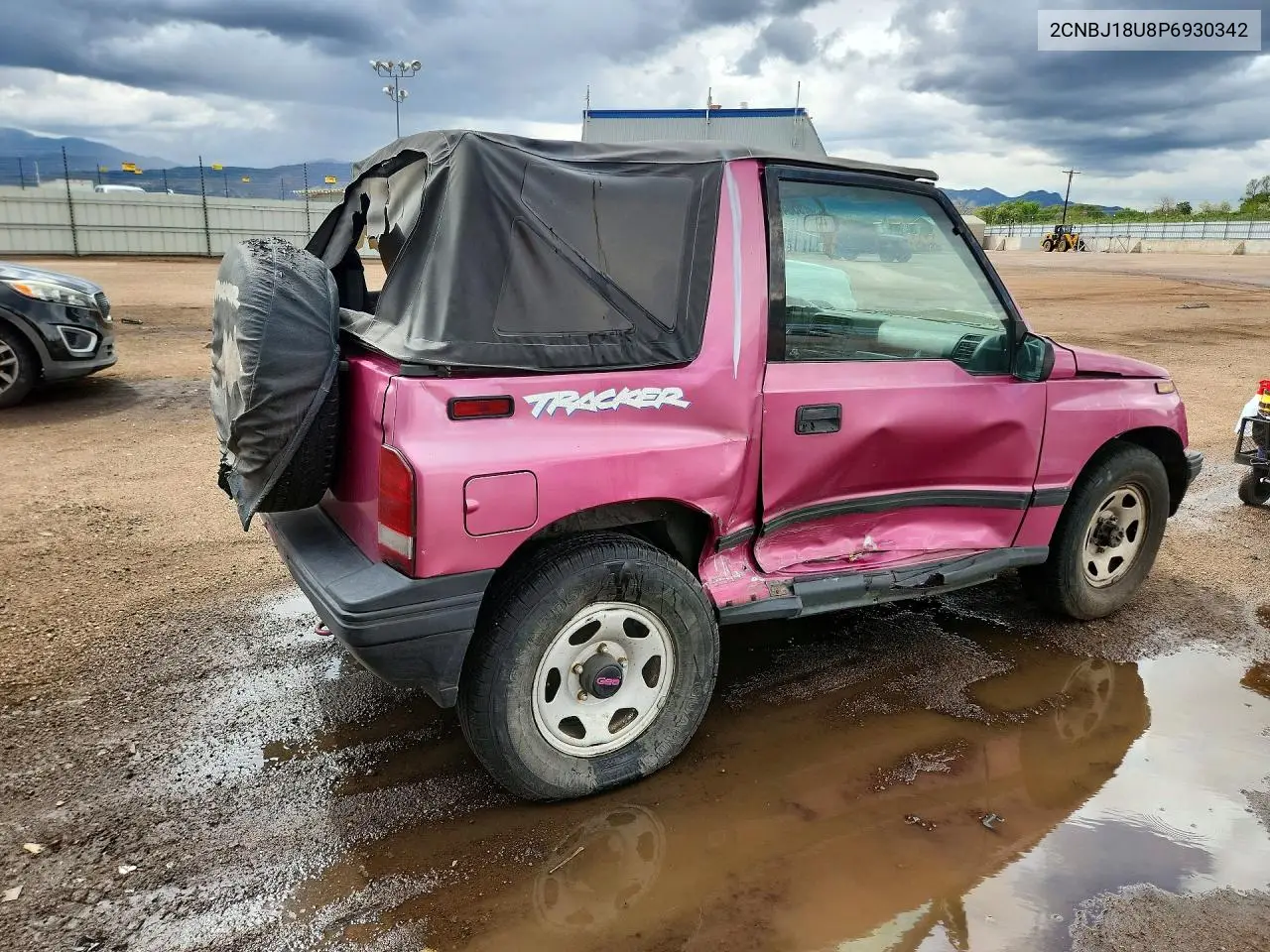 1993 Geo Tracker VIN: 2CNBJ18U8P6930342 Lot: 55040576