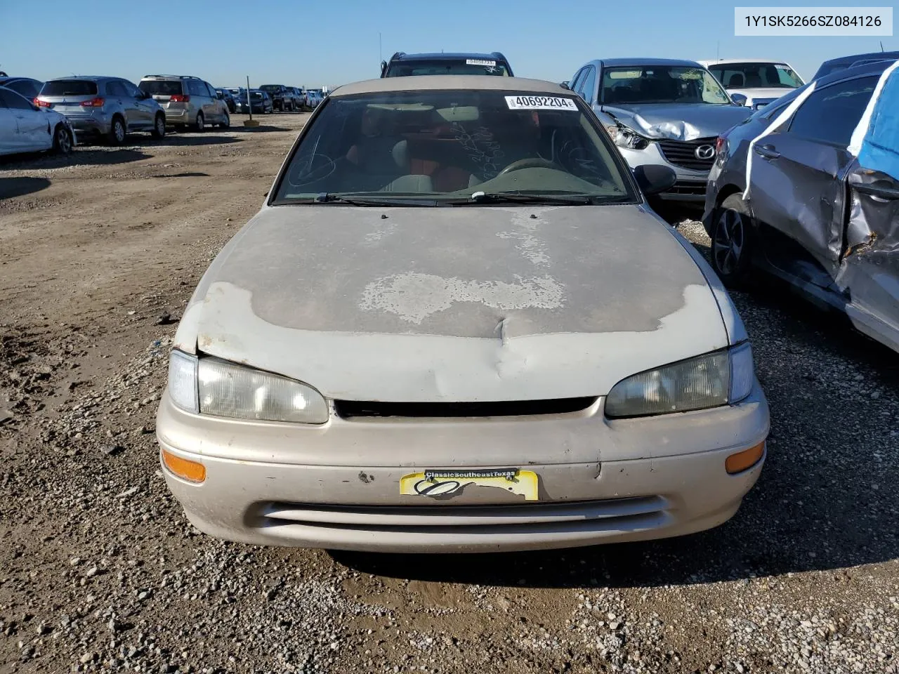 1995 Geo Prizm Base VIN: 1Y1SK5266SZ084126 Lot: 40692204