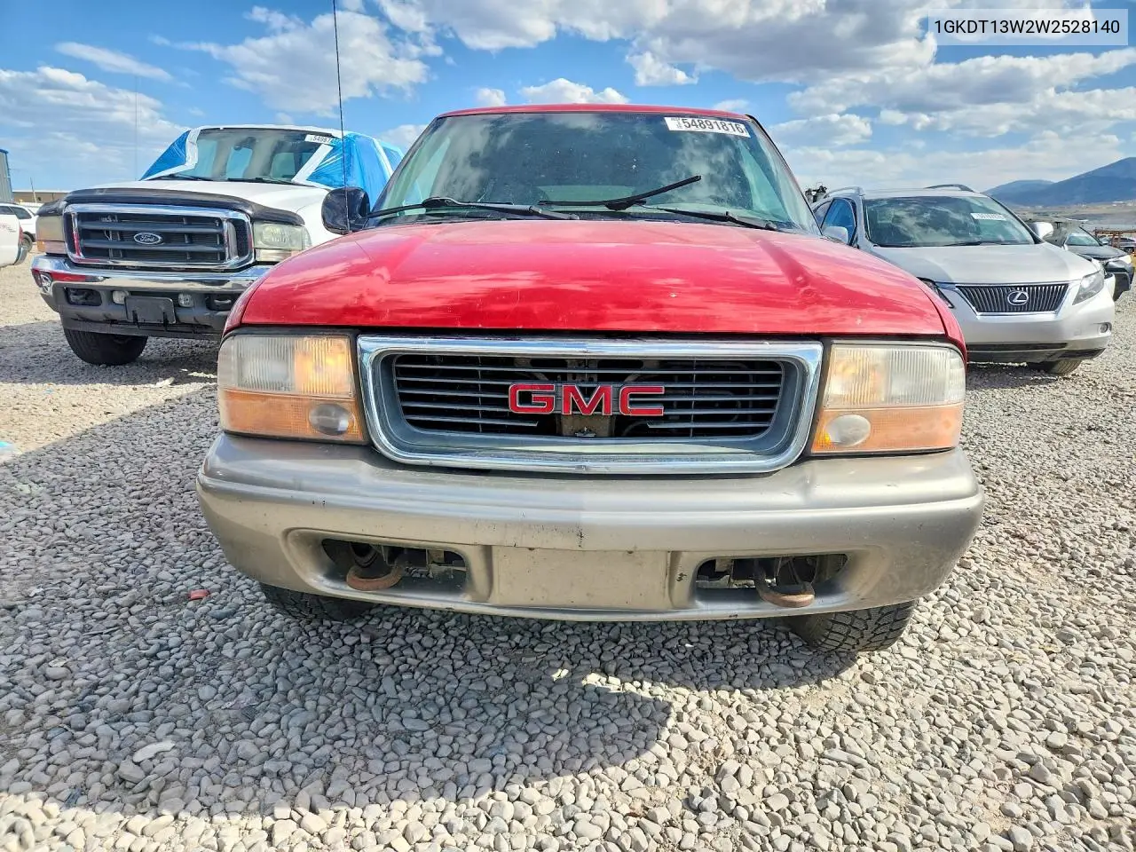 1998 GMC Jimmy VIN: 1GKDT13W2W2528140 Lot: 54891816