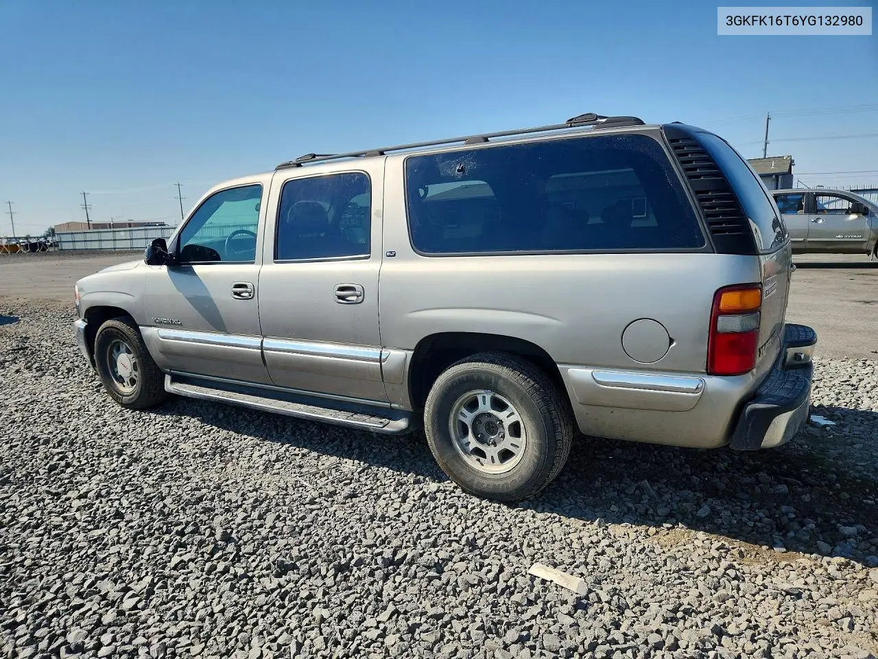 2000 GMC Yukon Xl K1500 VIN: 3GKFK16T6YG132980 Lot: 61950356