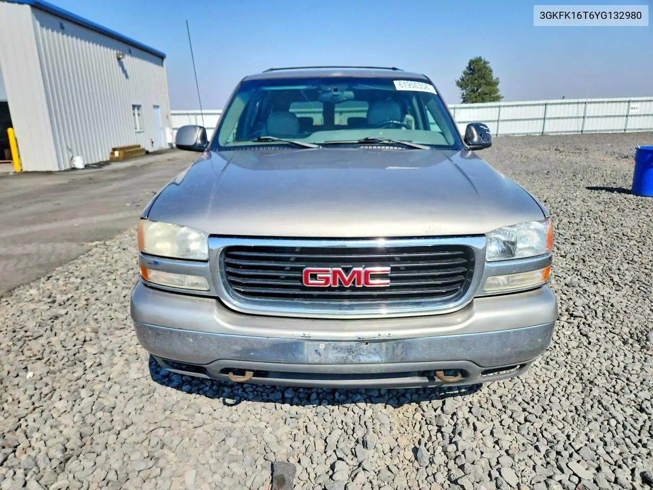 2000 GMC Yukon Xl K1500 VIN: 3GKFK16T6YG132980 Lot: 61950356