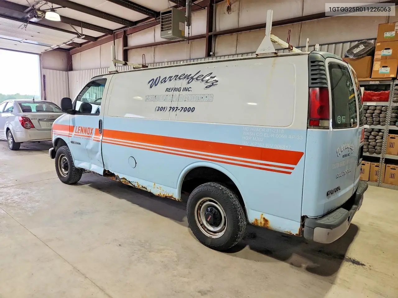 2001 GMC Savana G2500 VIN: 1GTGG25R011226063 Lot: 59269286