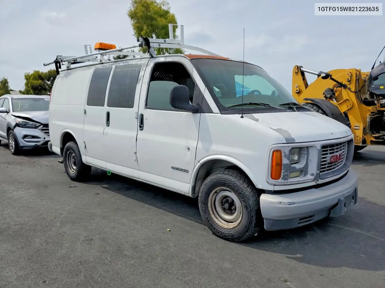 2002 GMC Savana G1500 VIN: 1GTFG15W821223635 Lot: 52020006
