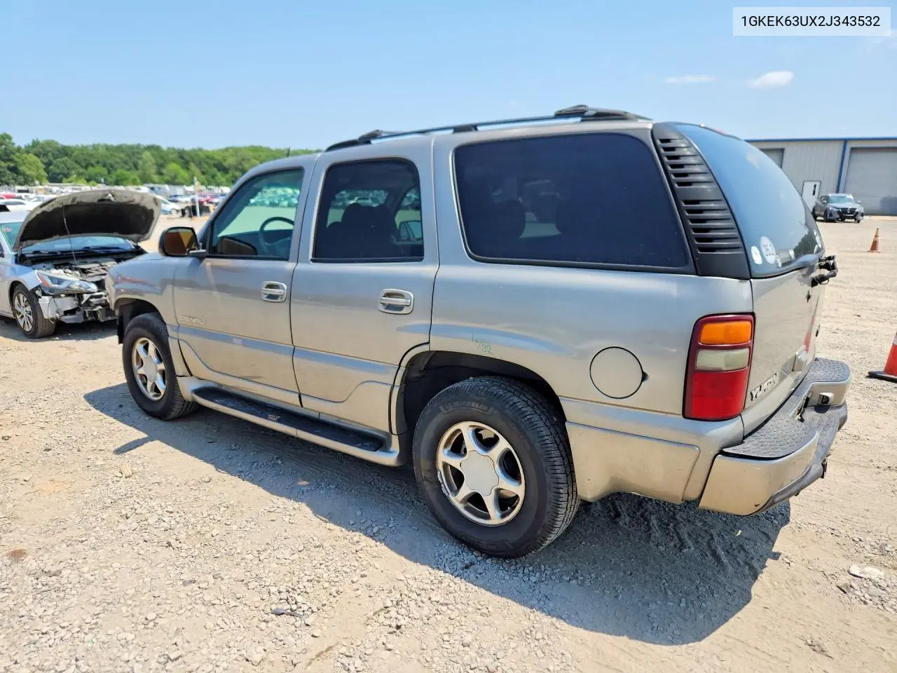 1GKEK63UX2J343532 2002 GMC Denali