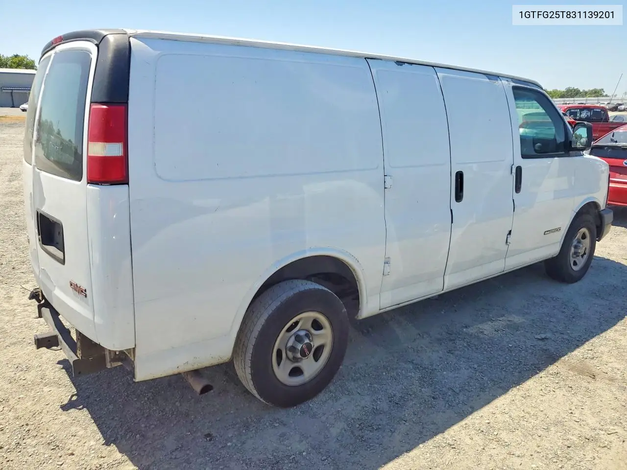 2003 GMC Savana G2500 VIN: 1GTFG25T831139201 Lot: 57076676
