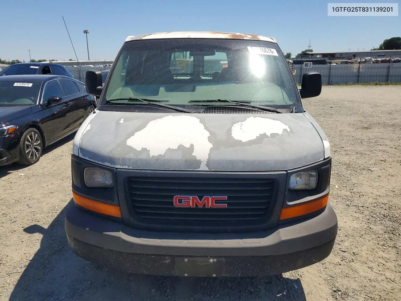 2003 GMC Savana G2500 VIN: 1GTFG25T831139201 Lot: 57076676