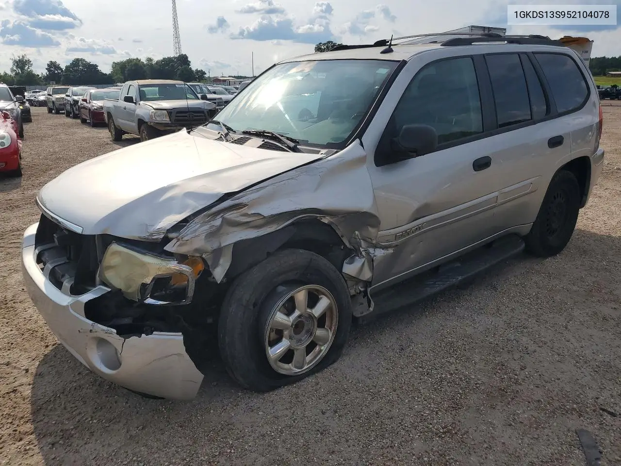 2005 GMC Envoy VIN: 1GKDS13S952104078 Lot: 57931586