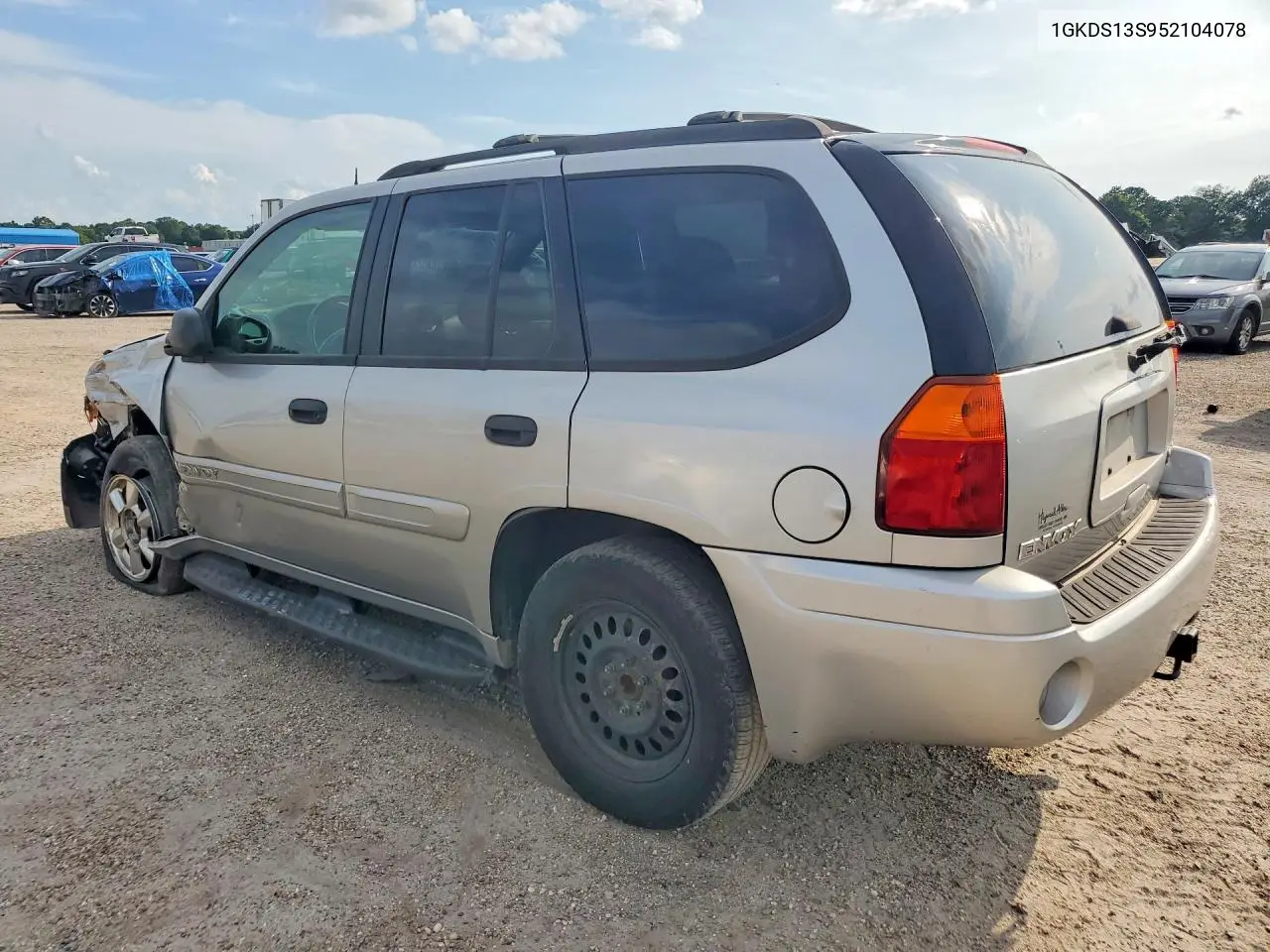 2005 GMC Envoy VIN: 1GKDS13S952104078 Lot: 57931586