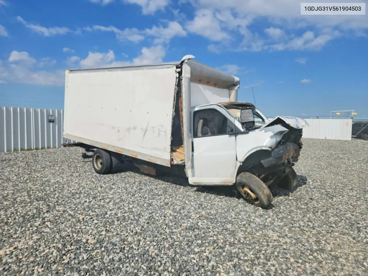 2006 GMC Savana Box Truck VIN: 1GDJG31V561904503 Lot: 54845796