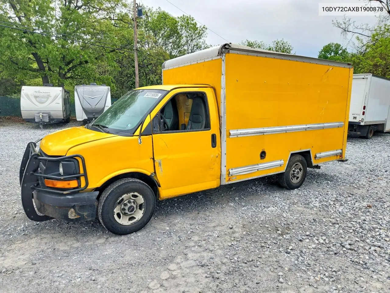 2011 GMC Savana Box Truck