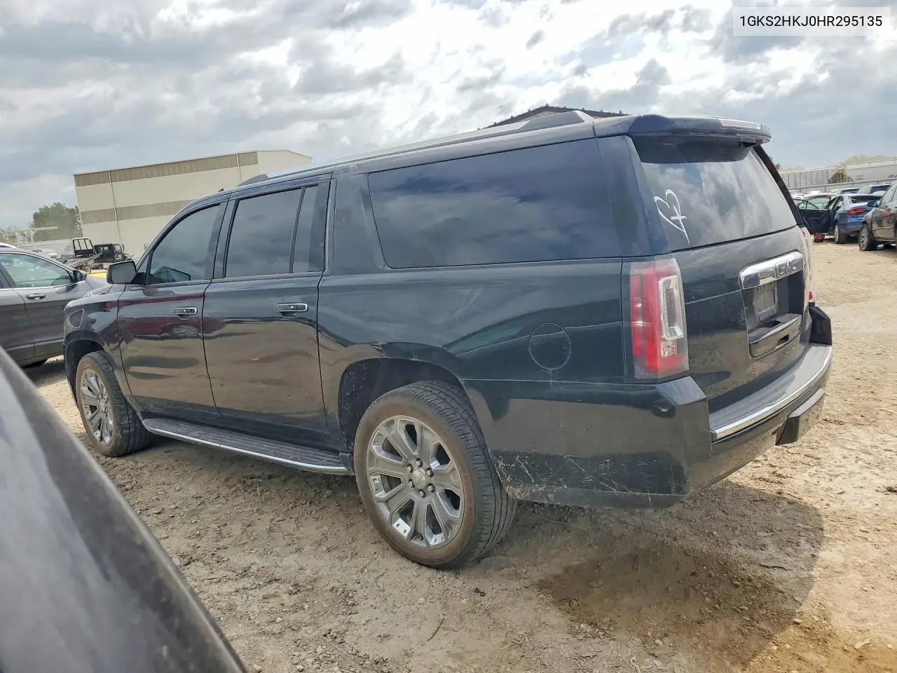 2017 GMC Yukon Xl Denali VIN: 1GKS2HKJ0HR295135 Lot: 57026766