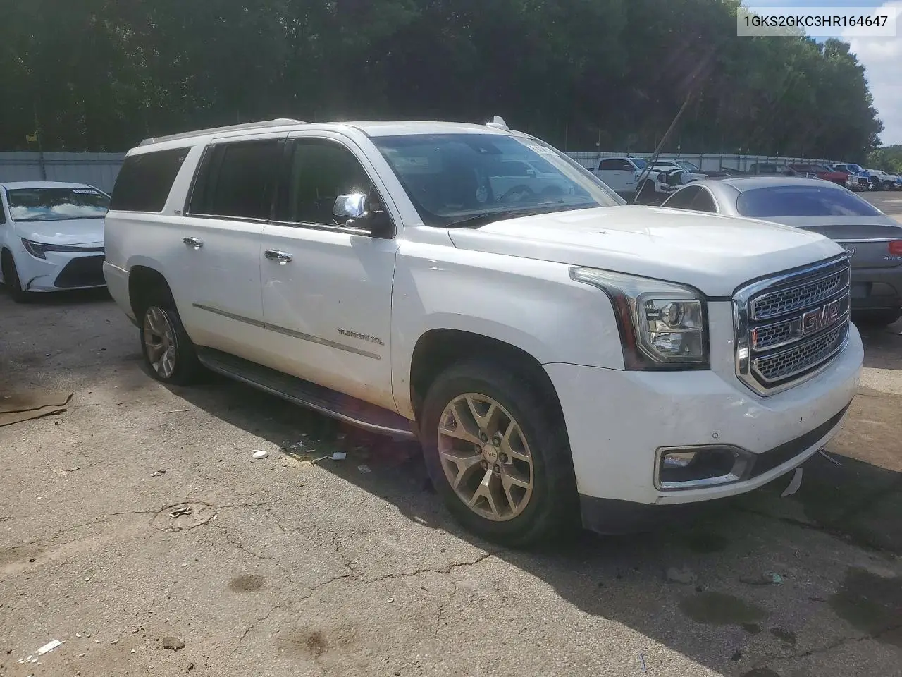2017 GMC Yukon Xl K1500 Slt VIN: 1GKS2GKC3HR164647 Lot: 61414656