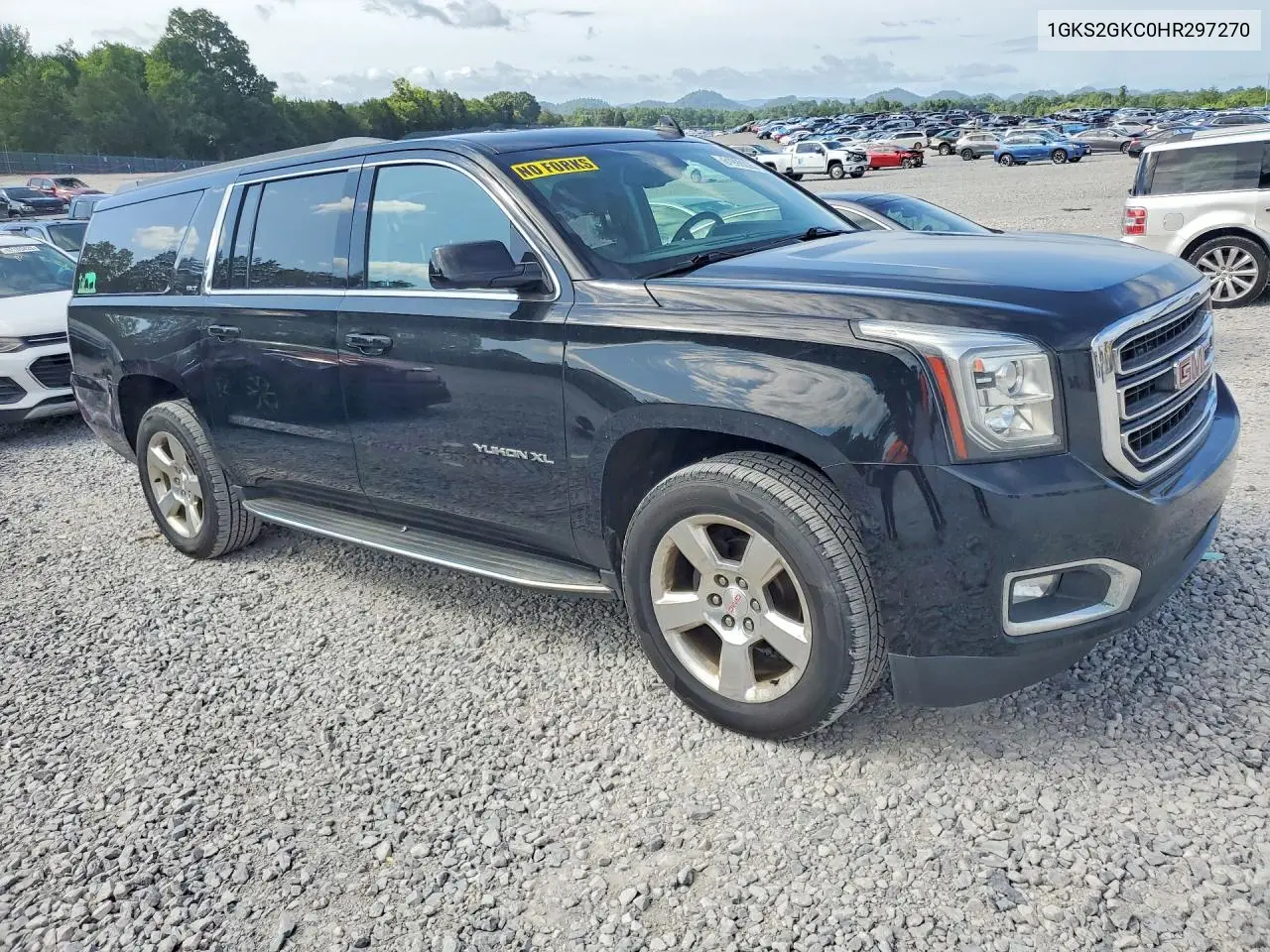 2017 GMC Yukon Xl K1500 Slt VIN: 1GKS2GKC0HR297270 Lot: 61999226