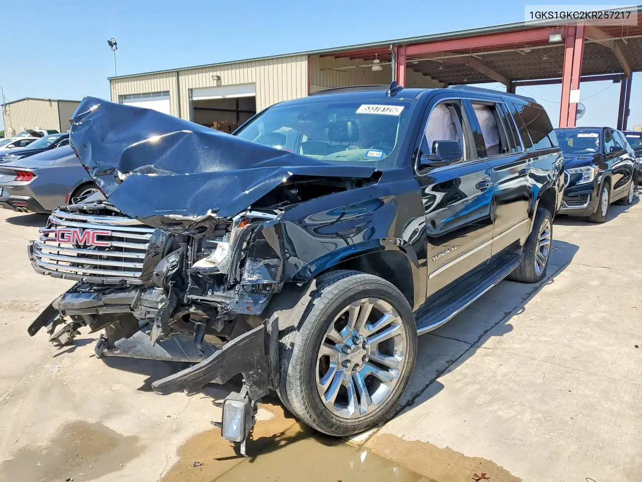 2019 GMC Yukon Xl C1500 Slt VIN: 1GKS1GKC2KR257217 Lot: 53378126