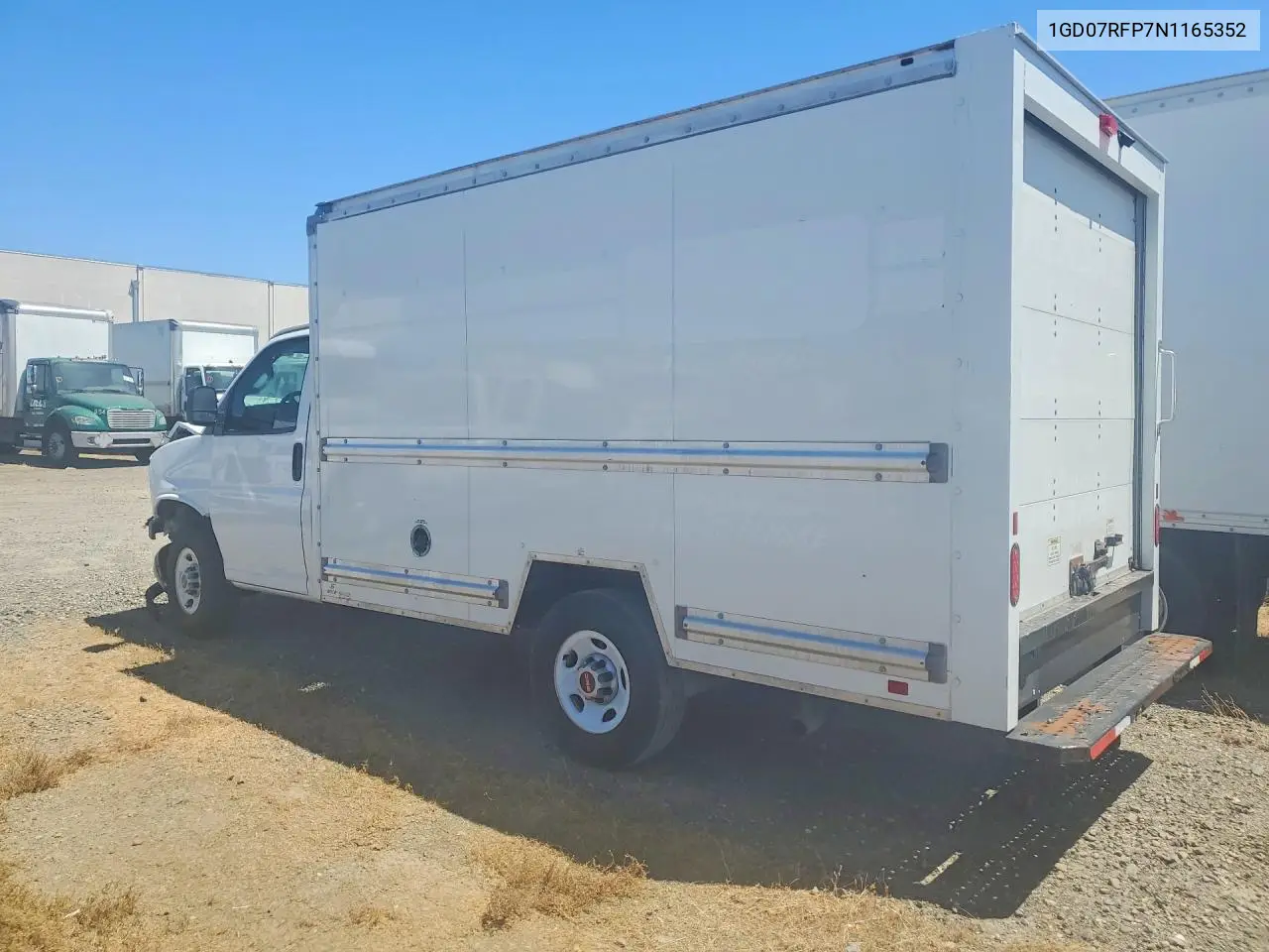 2022 GMC Savana Cut - Box Truck VIN: 1GD07RFP7N1165352 Lot: 57356916