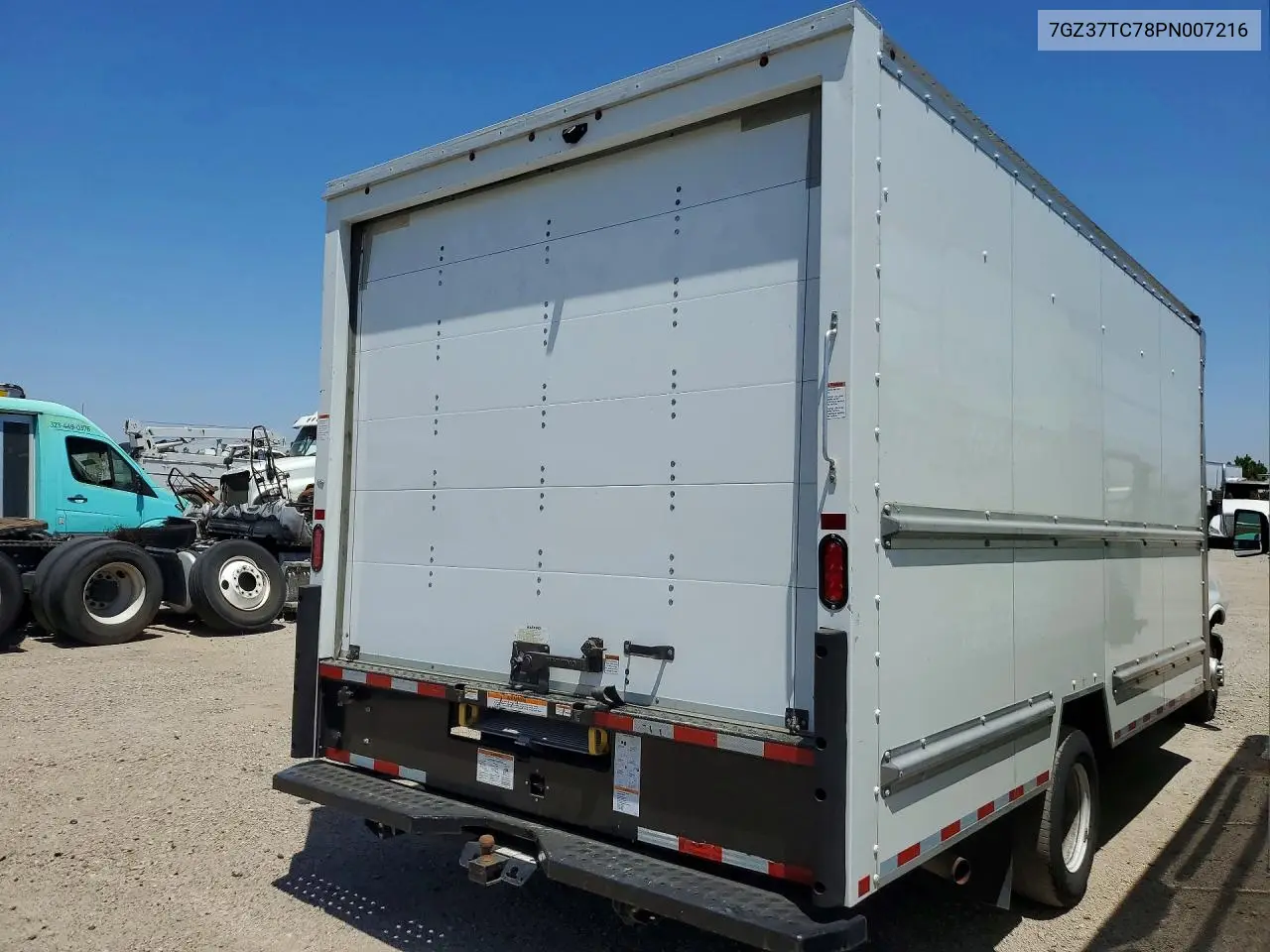 2023 GMC Savana Cut - Box Truck VIN: 7GZ37TC78PN007216 Lot: 58437086
