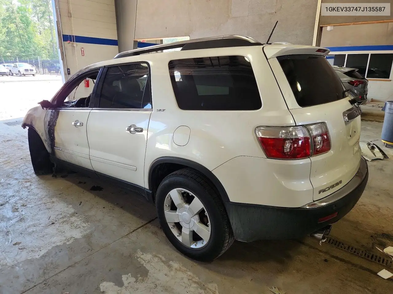2007 GMC Acadia Slt-2 VIN: 1GKEV33747J135587 Lot: 60680506