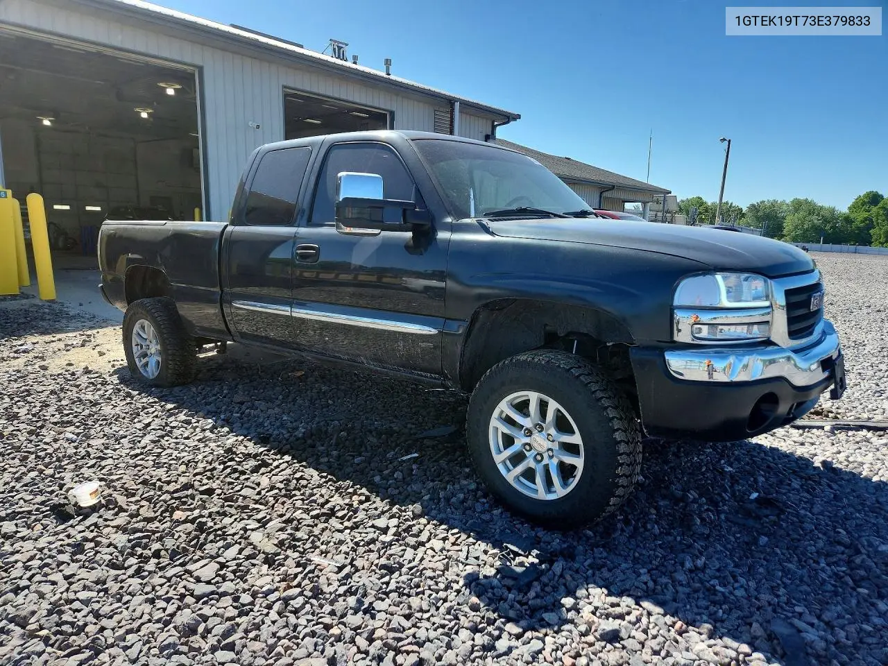 2003 GMC 1500 VIN: 1GTEK19T73E379833 Lot: 52010176
