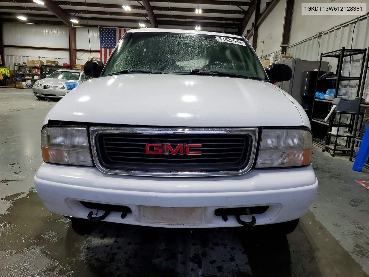 2001 GMC Jimmy VIN: 1GKDT13W612128381 Lot: 51428996