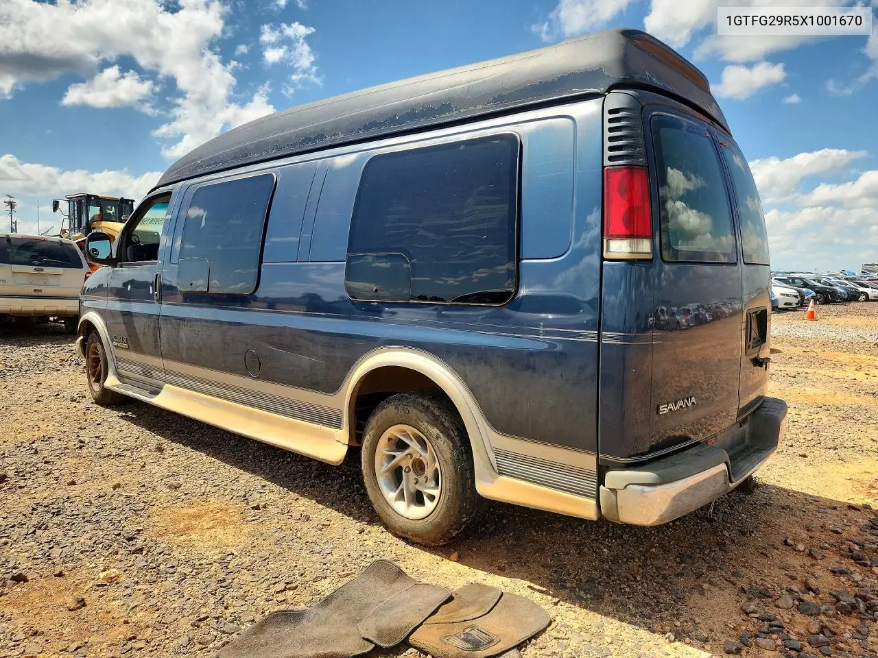 1999 GMC Savana G2500 VIN: 1GTFG29R5X1001670 Lot: 59261986