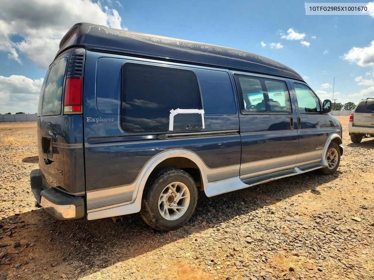 1999 GMC Savana G2500 VIN: 1GTFG29R5X1001670 Lot: 59261986