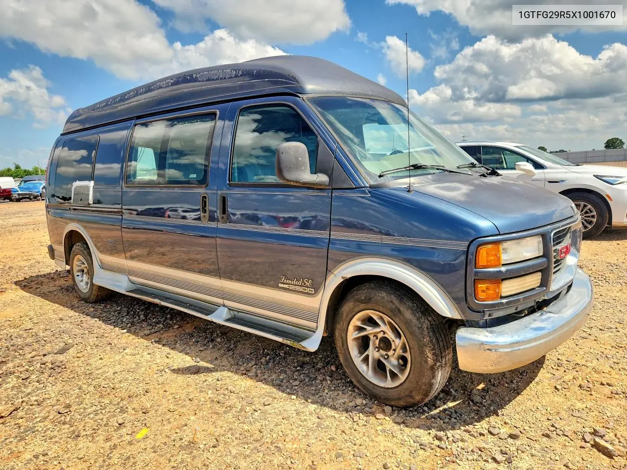 1999 GMC Savana G2500 VIN: 1GTFG29R5X1001670 Lot: 59261986
