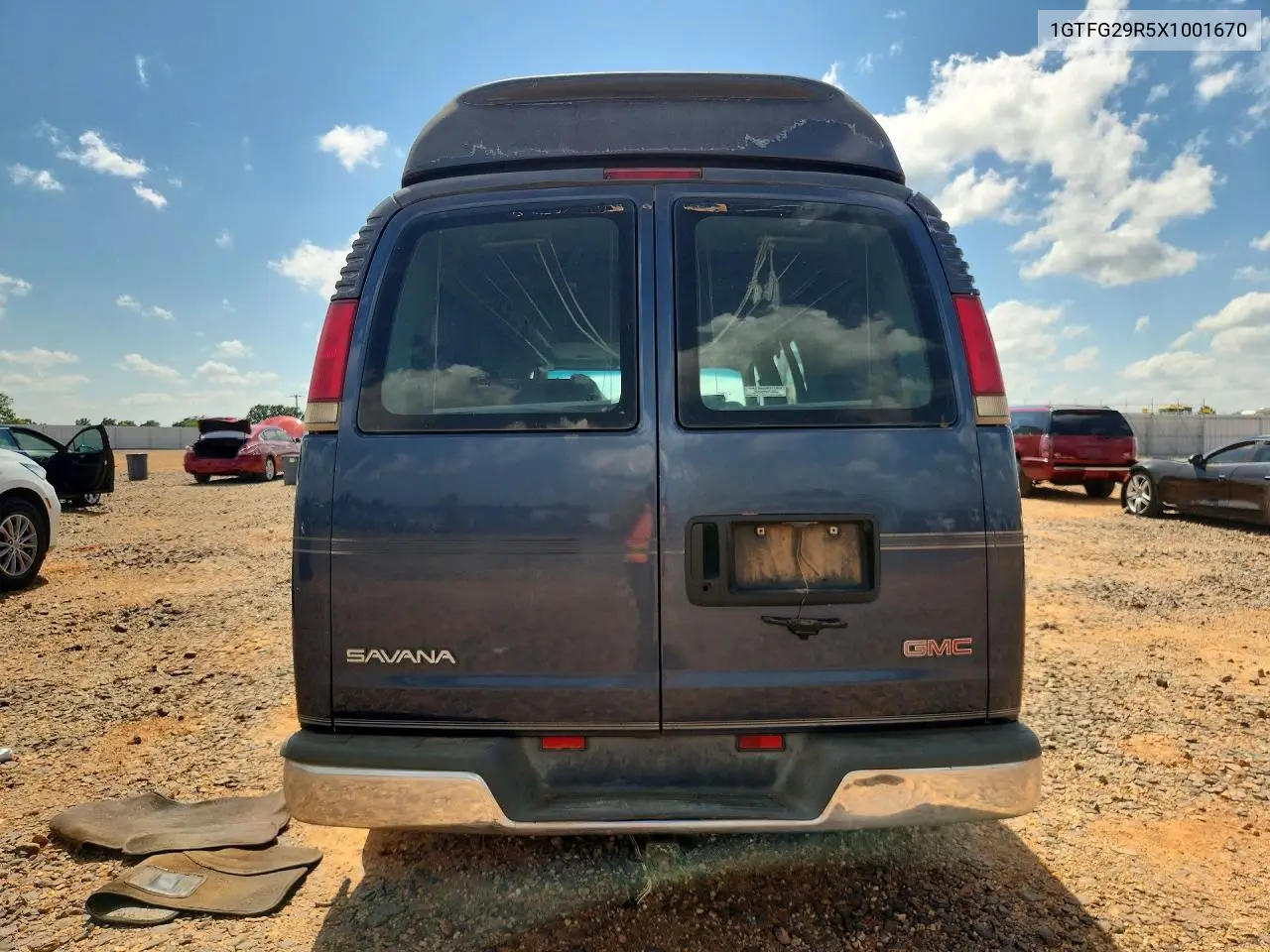 1999 GMC Savana G2500 VIN: 1GTFG29R5X1001670 Lot: 59261986