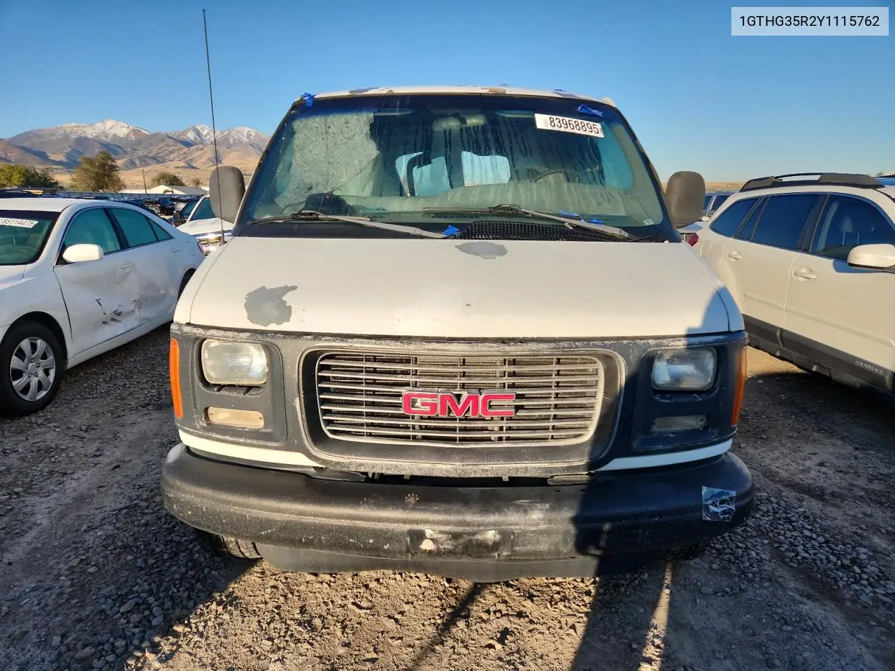 1GTHG35R2Y1115762 2000 GMC Savana G3500