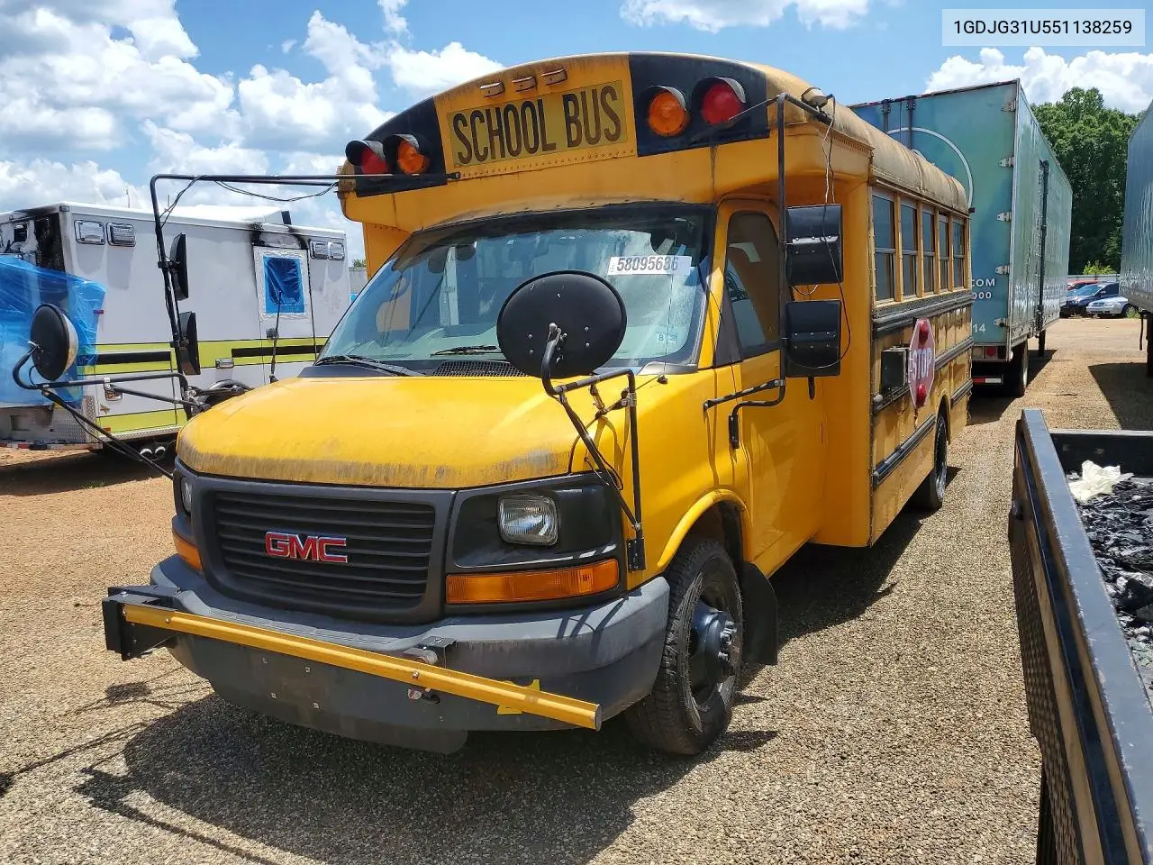 2005 GMC Savana School Bus VIN: 1GDJG31U551138259 Lot: 58095636