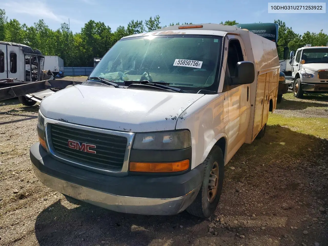 2007 GMC Savana Cutaway G3500 VIN: 1GDHG31U271253922 Lot: 55850756