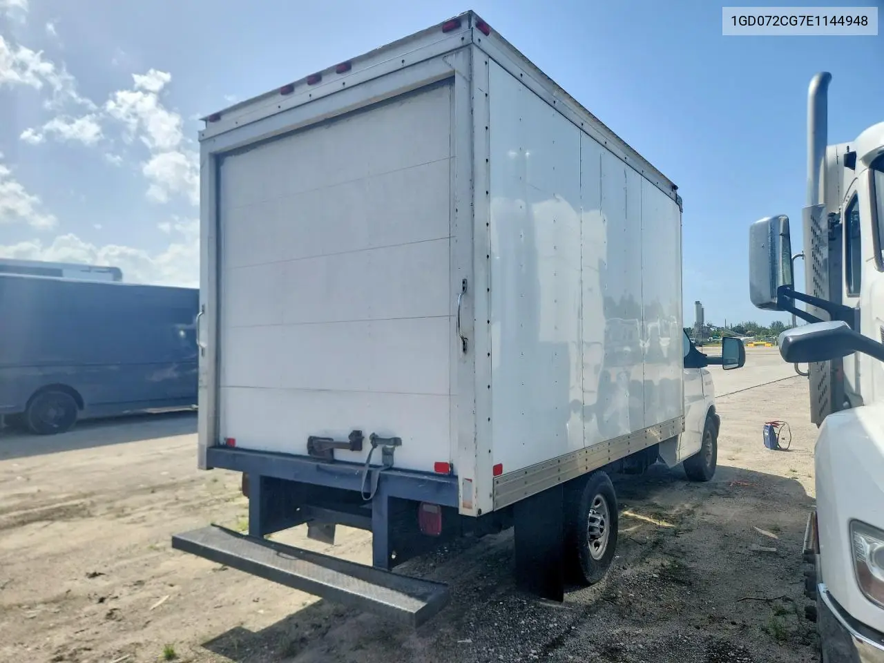 2014 GMC Savana Box Truck VIN: 1GD072CG7E1144948 Lot: 56193286