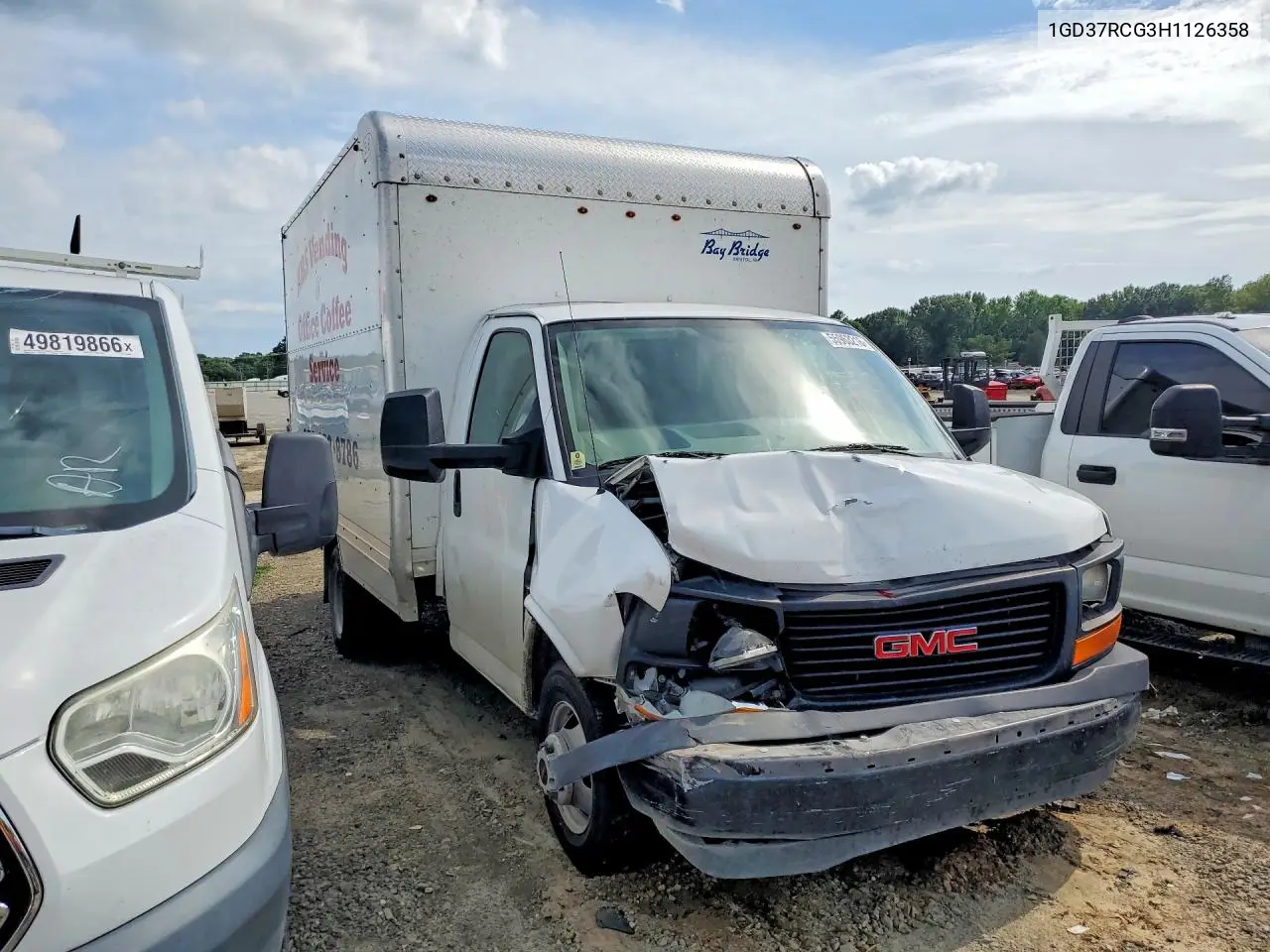 2017 GMC Savana Box Truck VIN: 1GD37RCG3H1126358 Lot: 55963216
