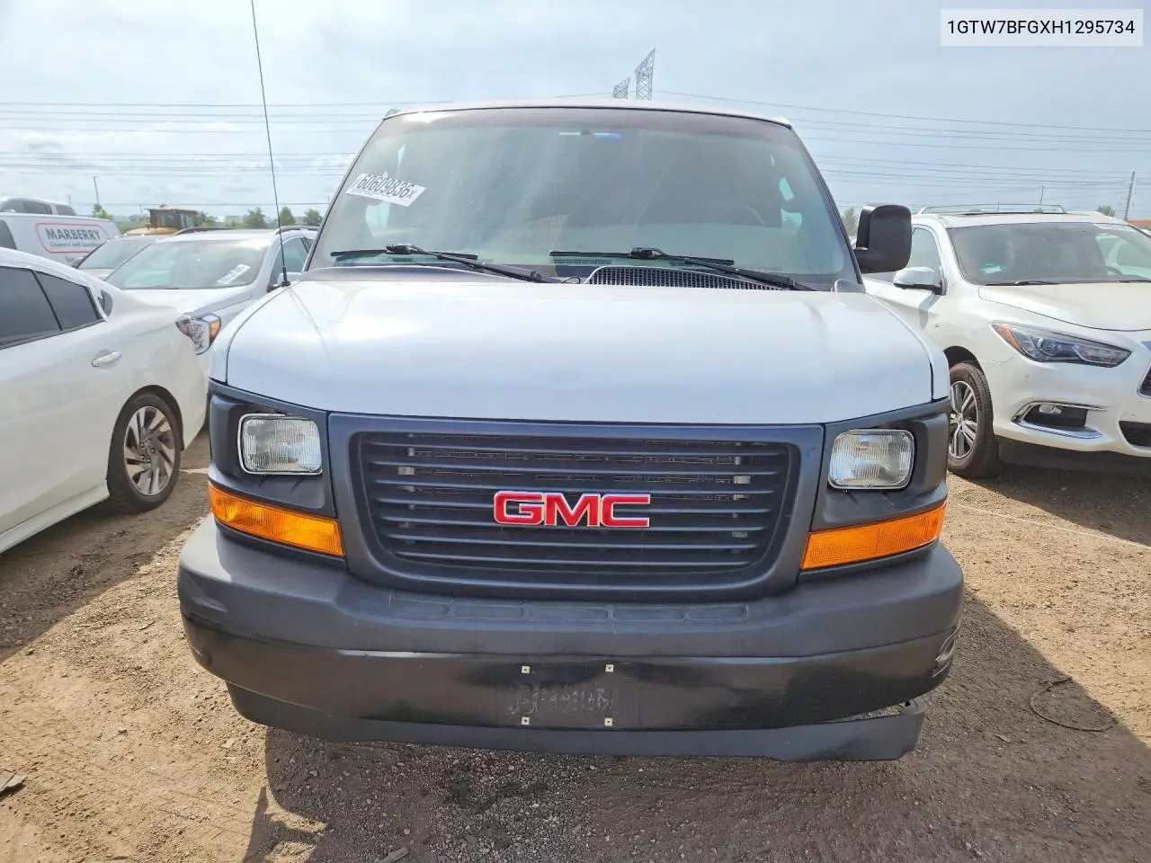 2017 GMC Savana G2500 VIN: 1GTW7BFGXH1295734 Lot: 60609836